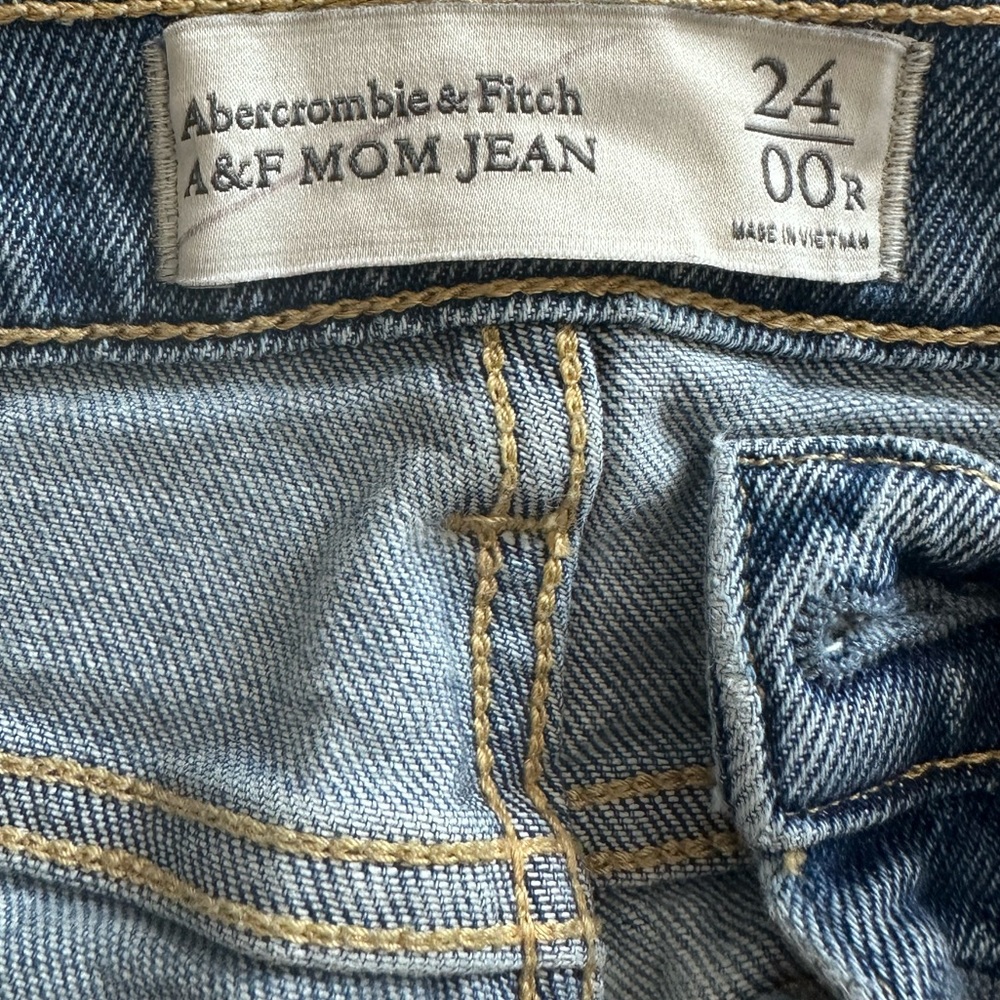 abercrombie jeans